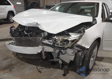 2015 Chevrolet Malibu 1Lt из США, поврежденный, VIN 1G11C5SL2FF197459